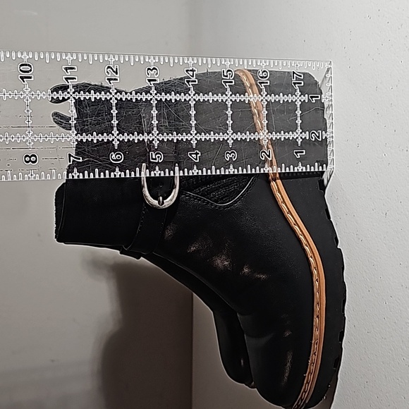 Baretraps Posture + Narice Wedge Chelsea Boots Women's Size 6.5 M Black VGUC - Picture 6 of 11